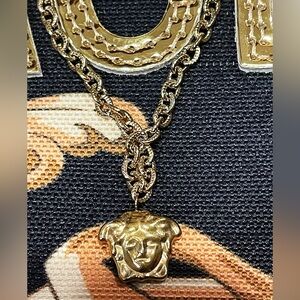 Versacee logo monogram Medusa necklace pendant to match your bag or purse